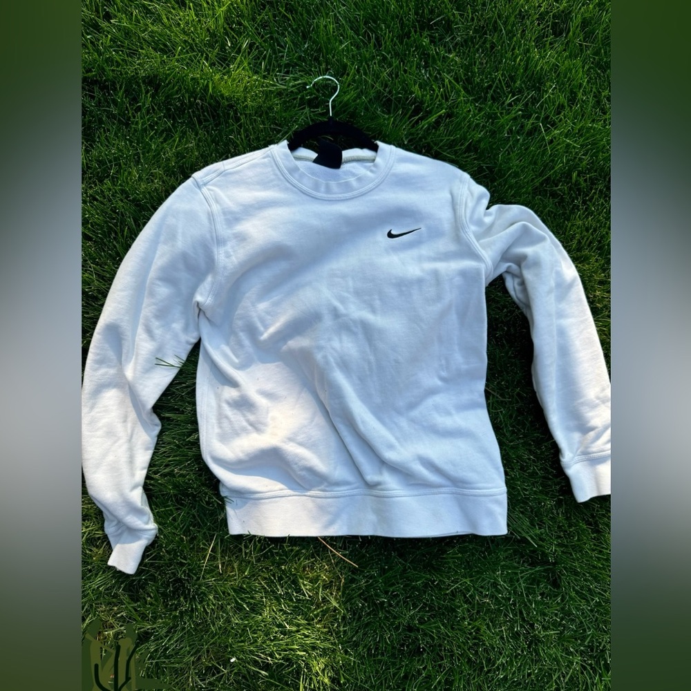 White Nike crew neck